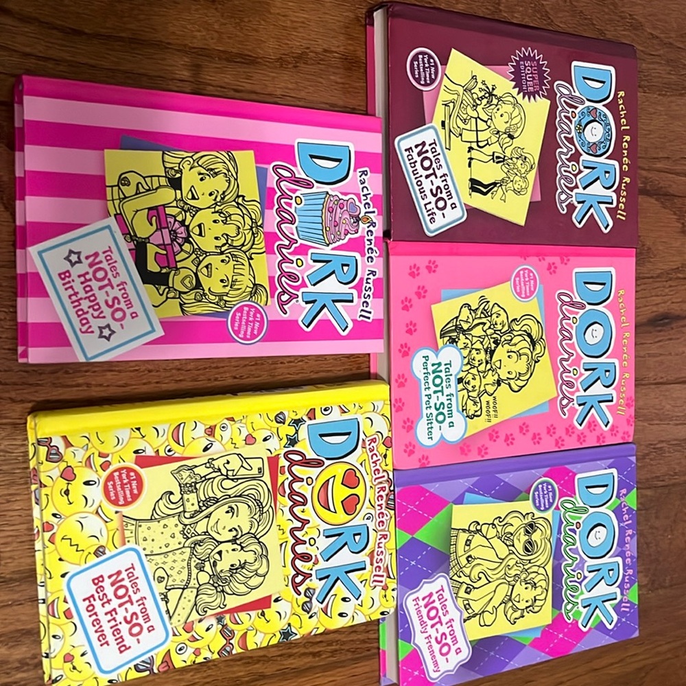 Dork Diaries Book Bundle
